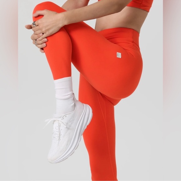 Vuori AllTheForm Leggings in Orange/Red - Picture 2 of 6